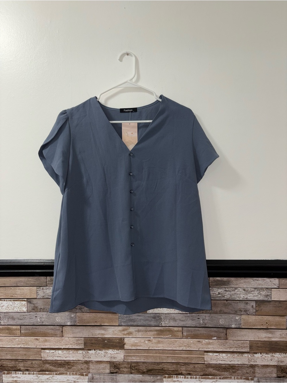 Fashion Brand Blue Short Sleeve Blouse With Button Accents Size L NWT